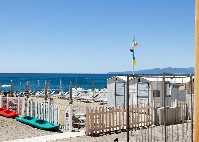 14 Mehari * Varigotti